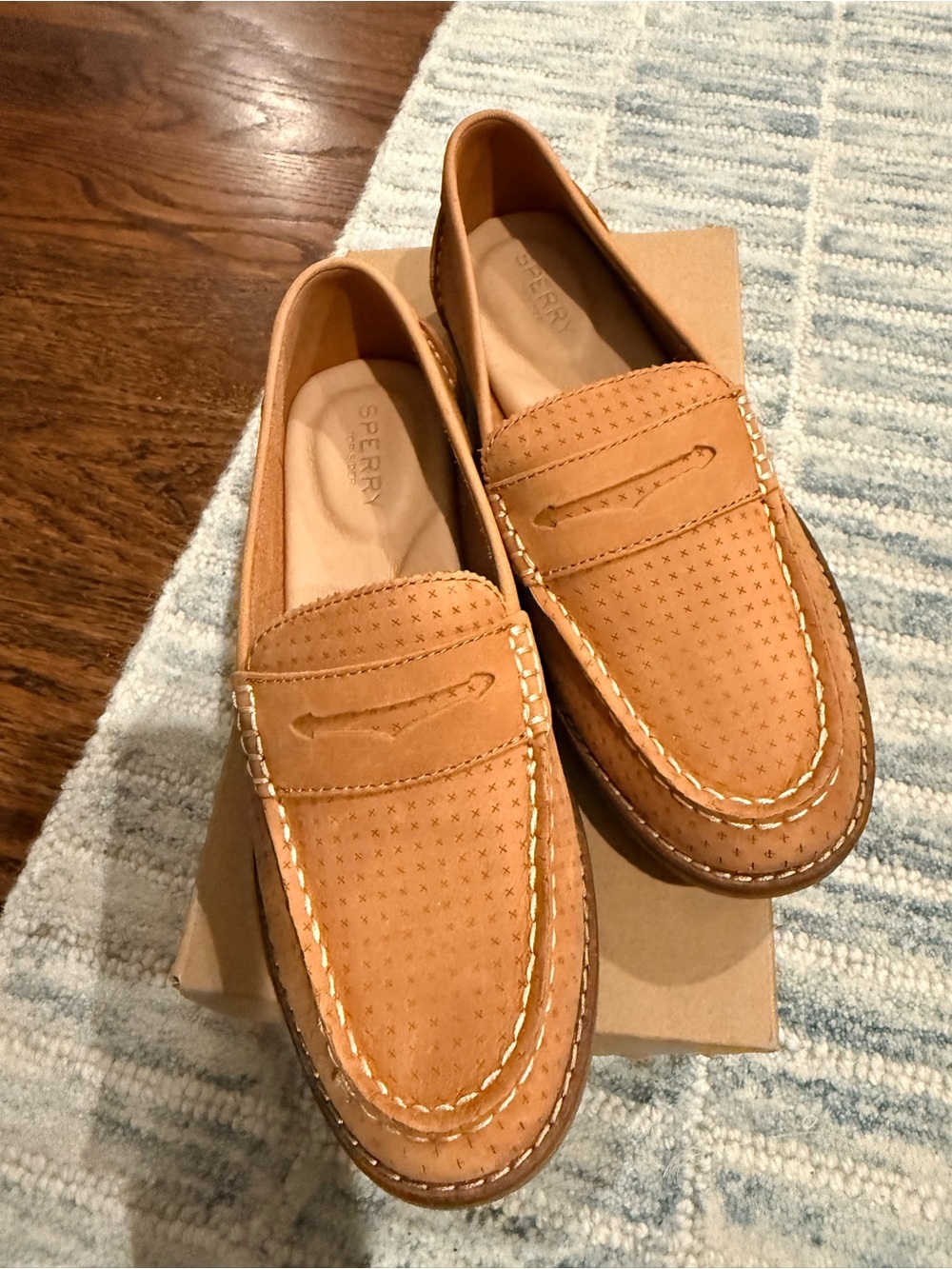 Sperry women’s 6.5 Tan Perforated Penny Loafers seaport style leather